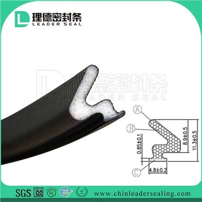 رغوة الطقس تجريد باب المرآب أسفل